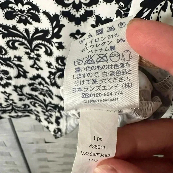 Lands in swim shirt in Black & White an excellent condition beach coastal top - Picture 4 of 8